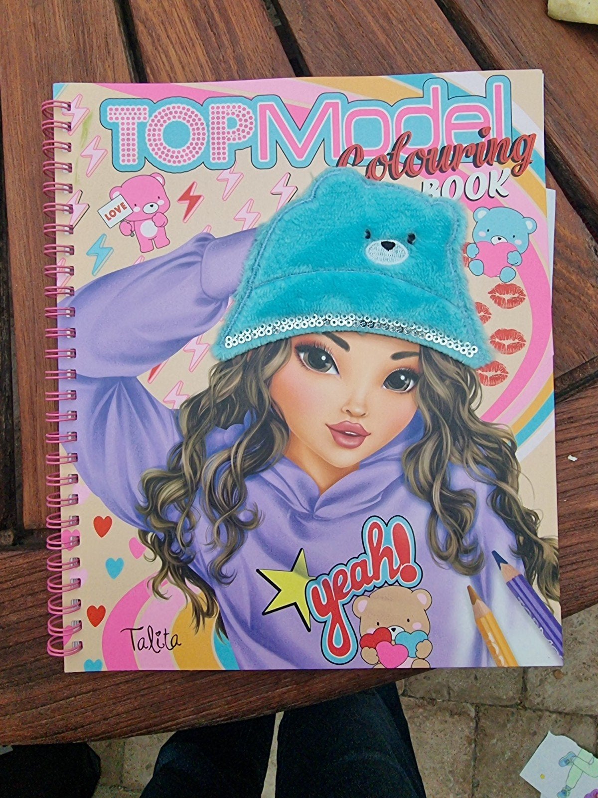 TOPModel Kleurboek met stickers en 3D-applicatie, Ophalen of Verzenden, Zo goed als nieuw