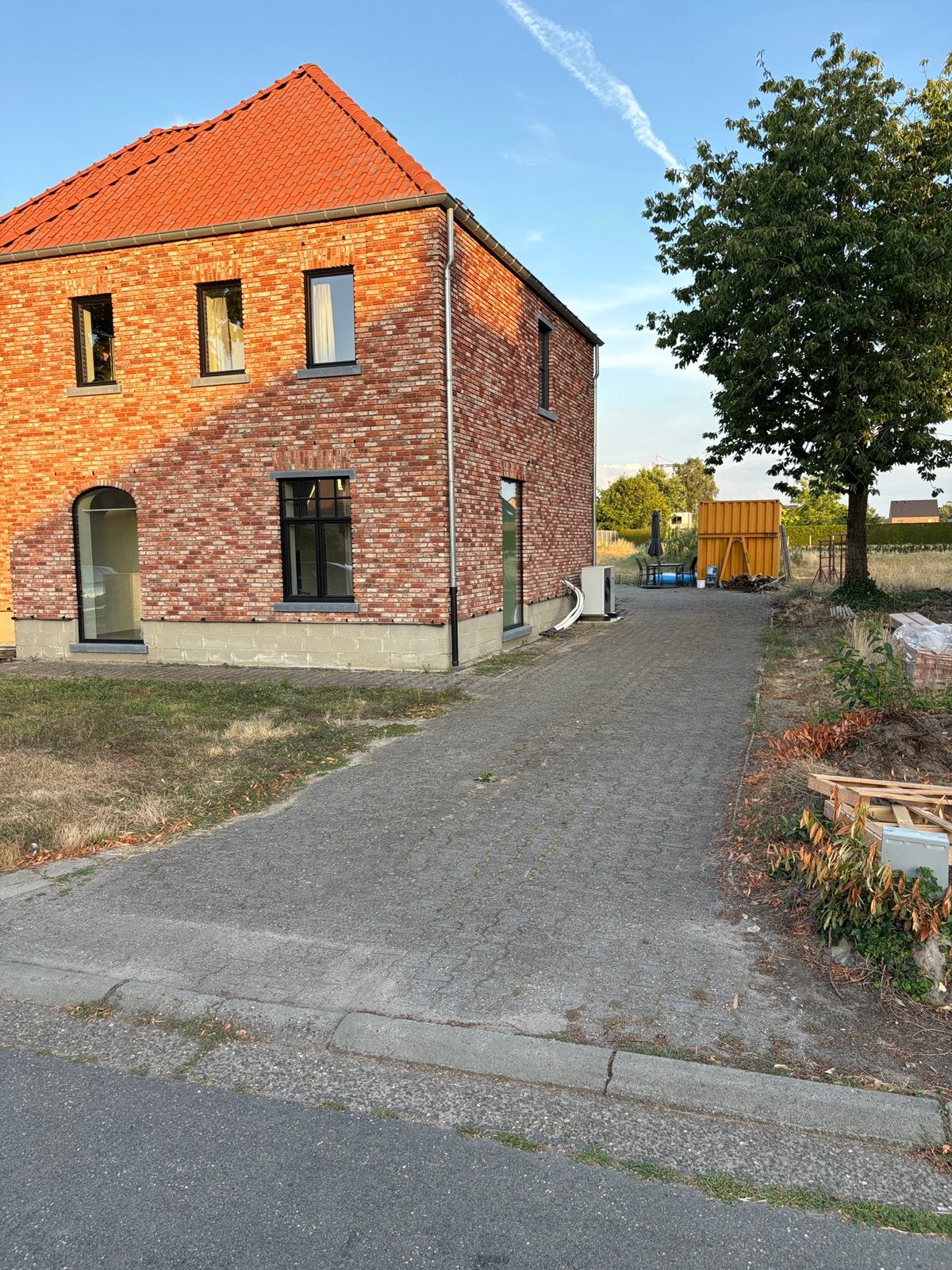 Grote partij klinkers (H-klinkers), Ophalen, Beton, Klinkers