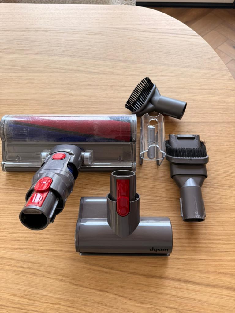 Dyson opzetstukken, Witgoed en Apparatuur, Stofzuigers, Ophalen of Verzenden, Zo goed als nieuw
