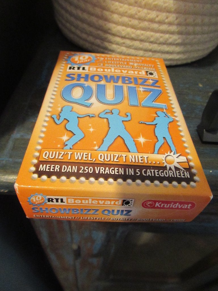RTL Boulevard SHOWBIZZ QUIZ / Identity Games, spel, Een of twee spelers, Ophalen of Verzenden, Nieuw, Identity Games