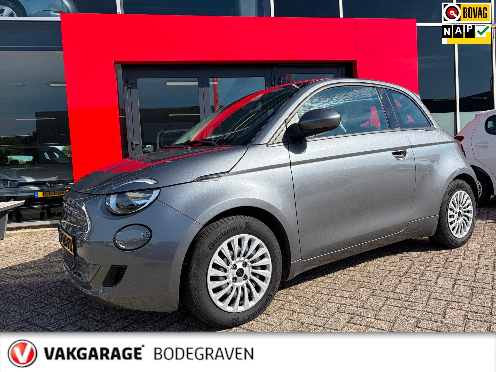 Fiat 500 Action 24 kWh, Dealer onderhouden, Stof, Gebruikt, Zwart