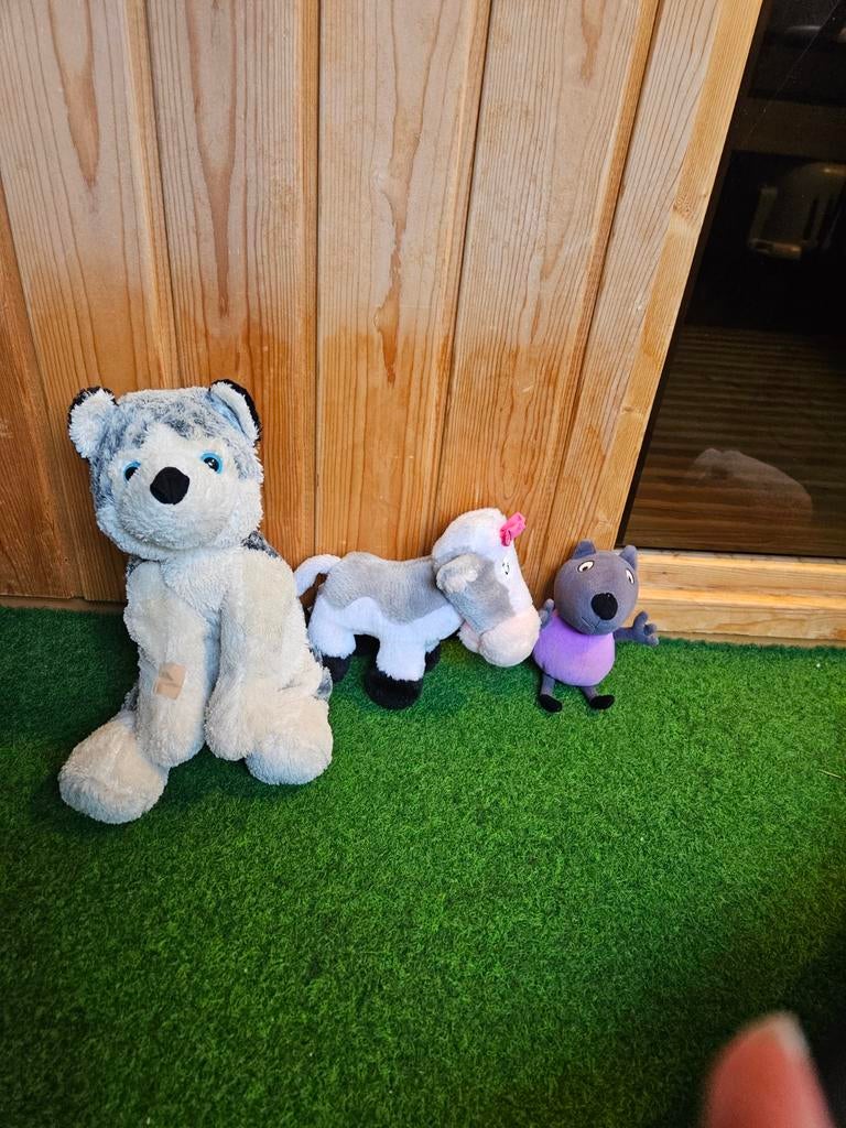 Drie knuffels: husky, koe en beertje, Ophalen of Verzenden