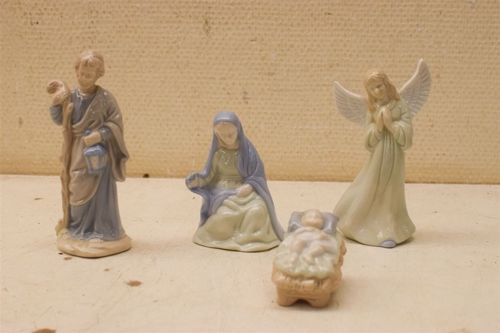 11 stuks Vintage porseleinen kerststal figuren 48320, Ophalen of Verzenden, Gebruikt