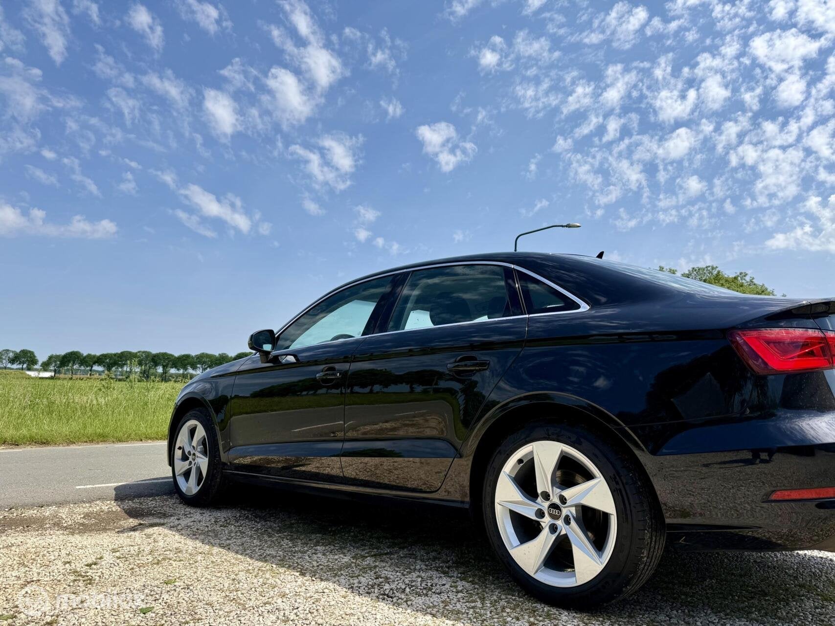 Foto 10 van Audi A3 Limousine 1.4 TFSI CoD Ambition, 80.000 km NAP