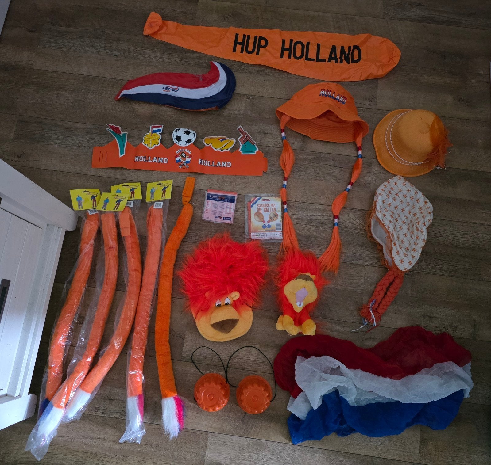 Diverse oranje artikelen., Ophalen of Verzenden, Nieuw, Versiering, Oranje of Koningsdag