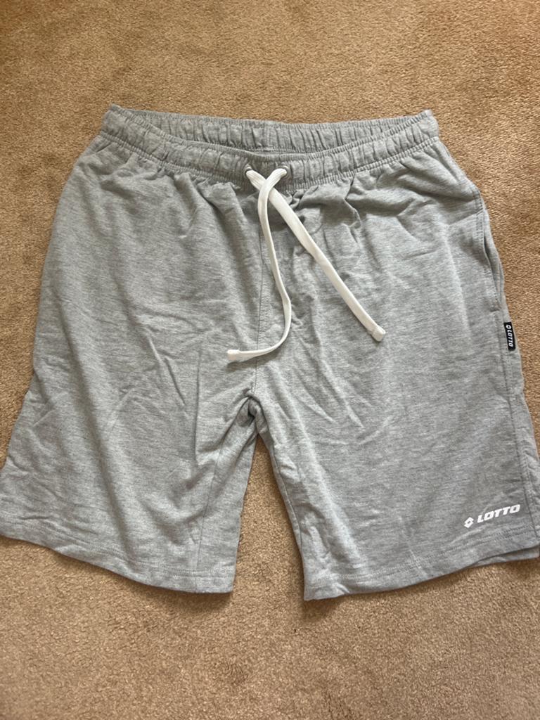 Lotto Sportshort Grijs Maat XL - Nieuw, Ophalen of Verzenden, Grijs, Algemeen, Maat 56/58 (XL)