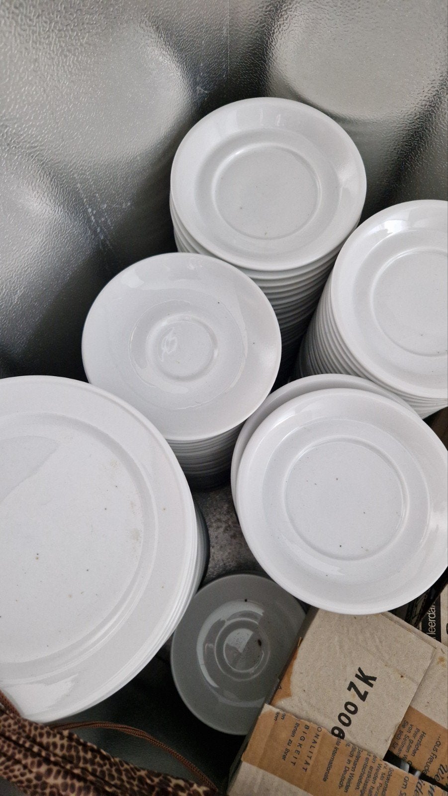 Servies:: Soepkommen, borden, koffiekopjes, melk, Ophalen, Gebruikt, Overige merken, Keramiek
