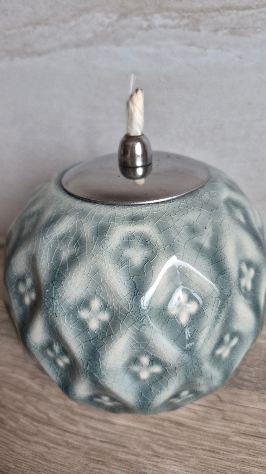 Decoratieve olielamp van keramiek en metaal, Huis en Inrichting, Lampen | Overige, Ophalen of Verzenden