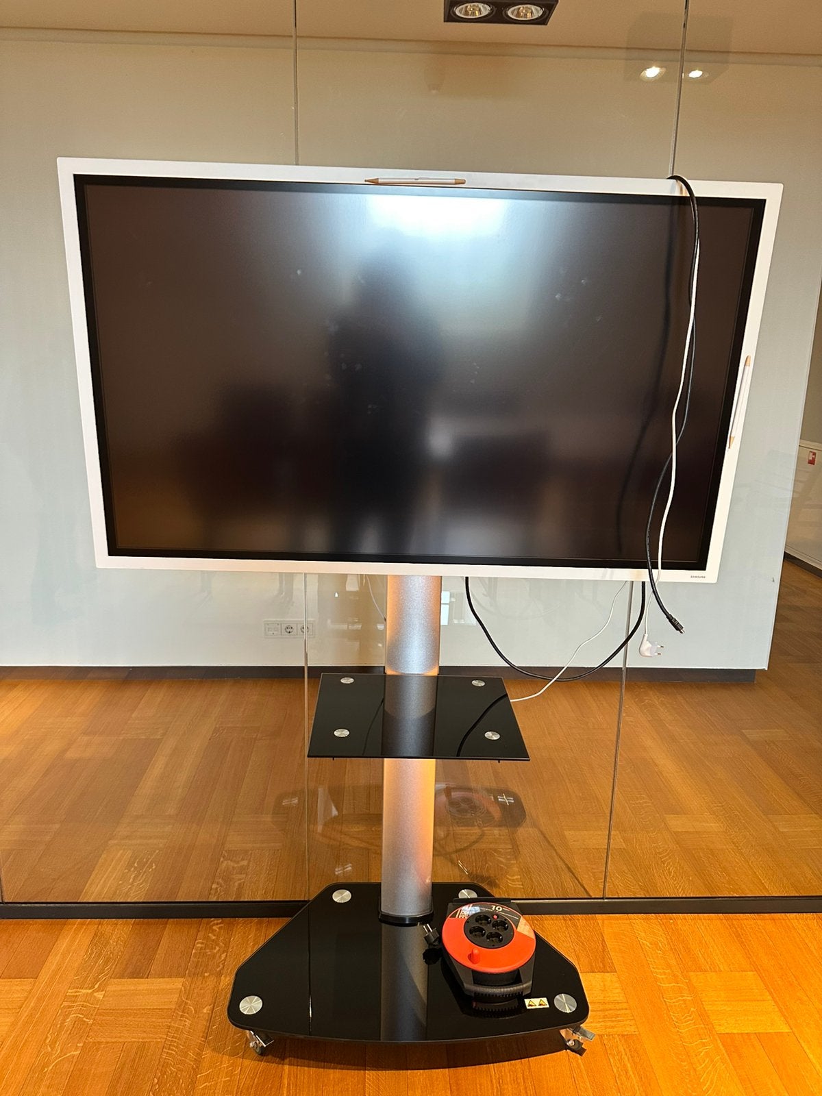 Samsung Flip 2 WM55R 55” 4K touchscreen + luxe standaard, Ophalen