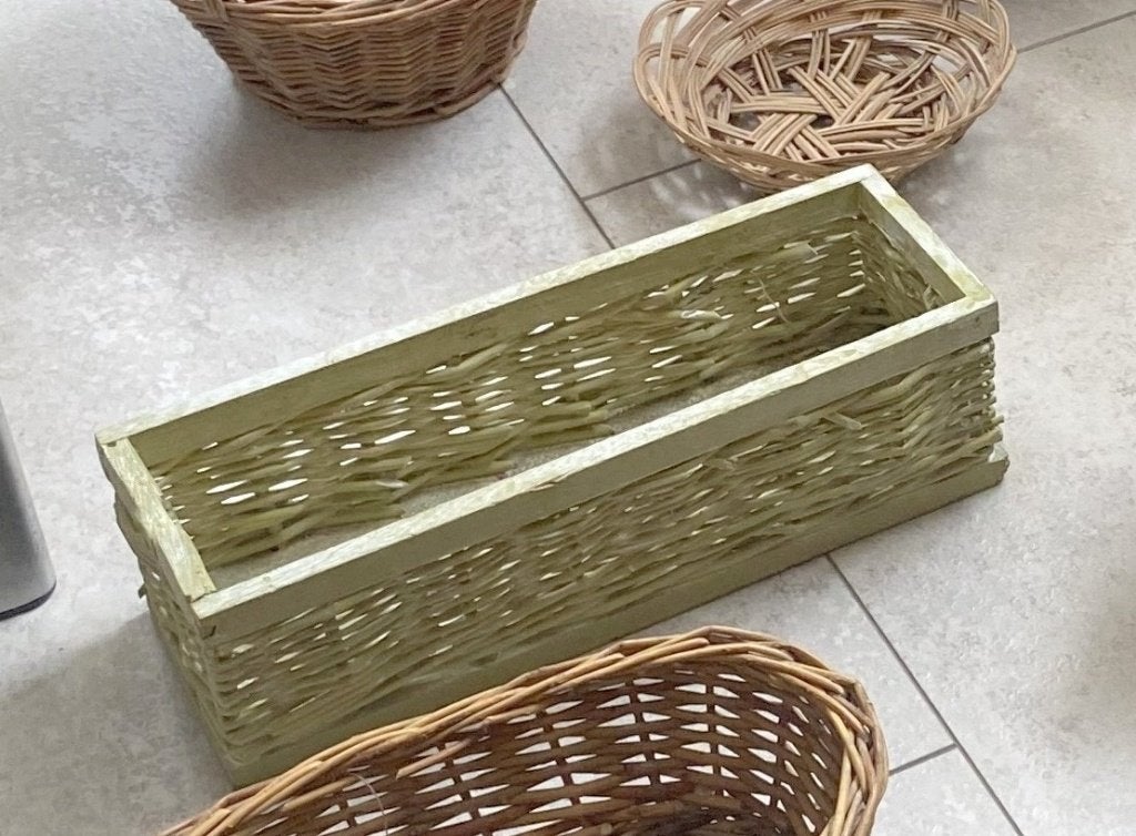 lichtgroen hout met riet bloembakje / bloempotjes bloembakje, Tuin en Terras, Overige materialen, Binnen, Minder dan 60 cm, Ophalen of Verzenden