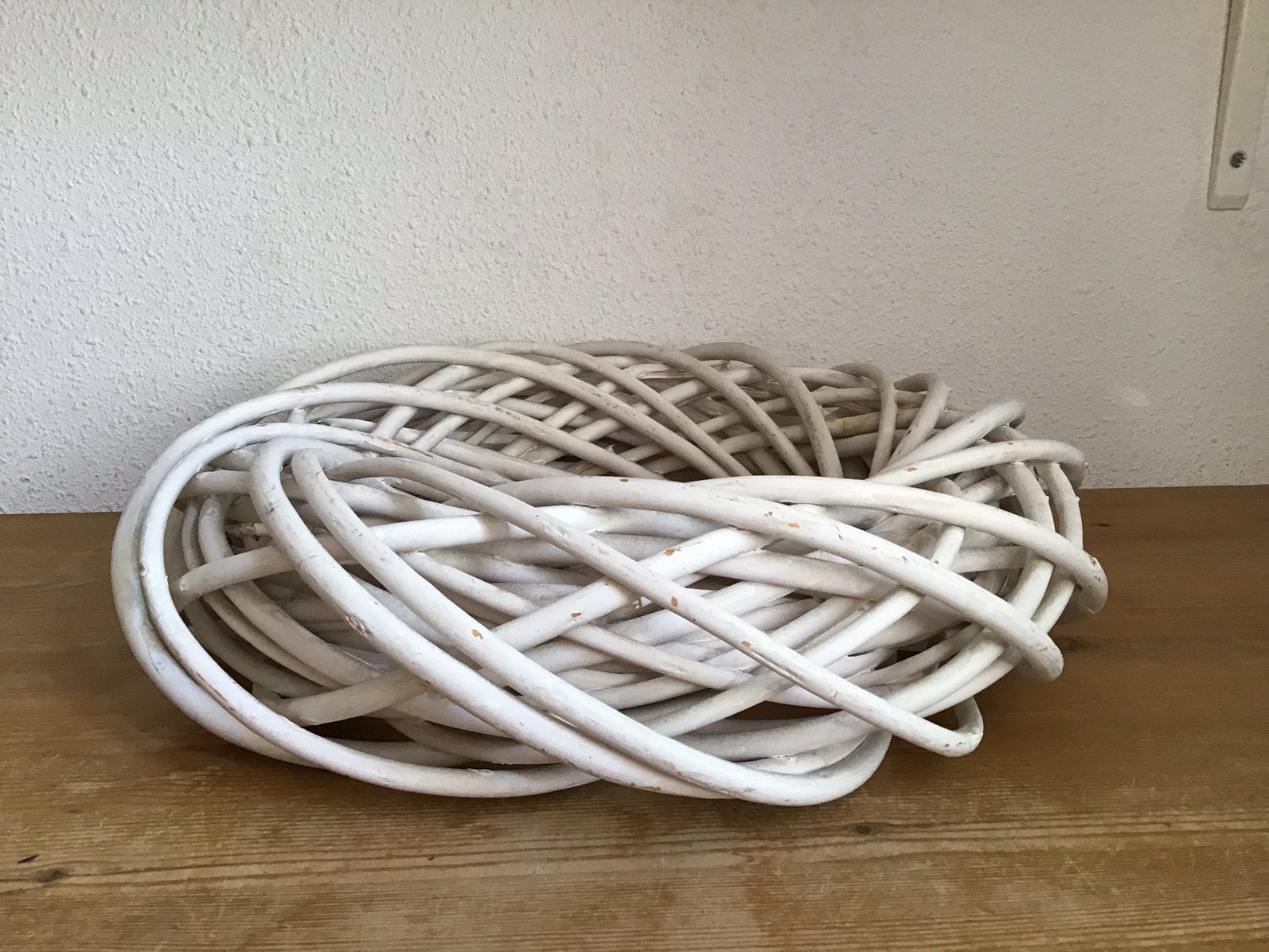 witte rieten krans , doorsnede 35 cm., Ophalen of Verzenden, Zo goed als nieuw, Rond, Riet