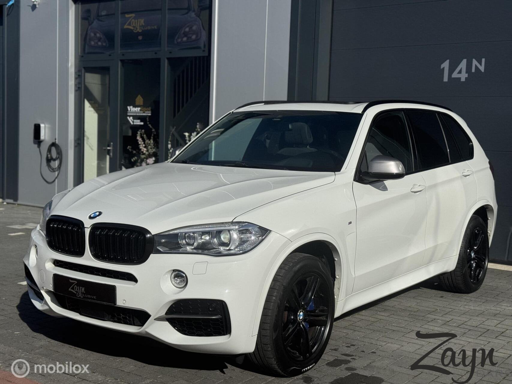 BMW X5 M50D | Grijs kenteken | Pano | HUD | Memory | H&K |, Auto's, 15 km/l, Gebruikt, Euro 6, 2993 cc