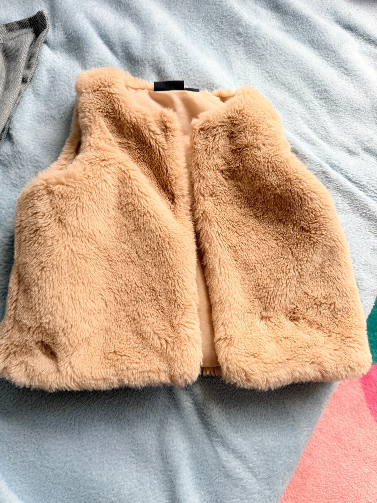 Zacht Faux Fur Gilet voor Meisjes - Maat 110, Kinderen en Baby's, Ophalen, Zo goed als nieuw, Meisje, Overige typen