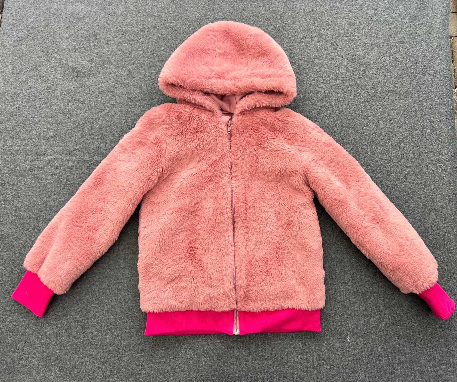 Kiki&Koko meisjes bontjas maat 122 – oudroze, zacht en warm, Kinderen en Baby's, Ophalen of Verzenden, Zo goed als nieuw, Meisje