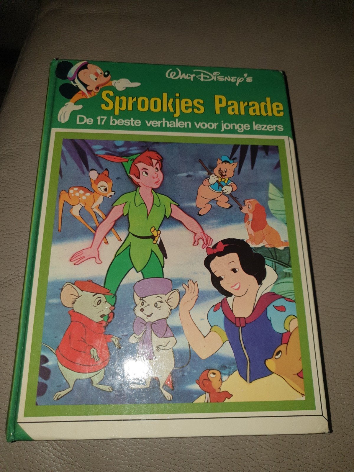 Walt Disney's Sprookjes Parade - 17 beste verhalen, Ophalen of Verzenden, Gelezen, Walt Disney
