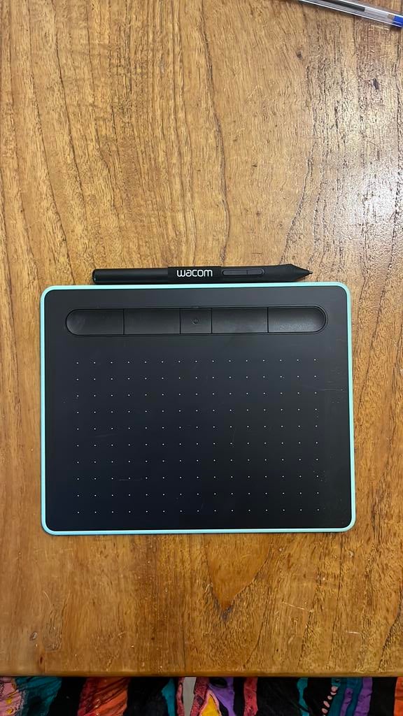 Wacom intuos S tablet, Computers en Software, Tekentablets, Ophalen, Zo goed als nieuw