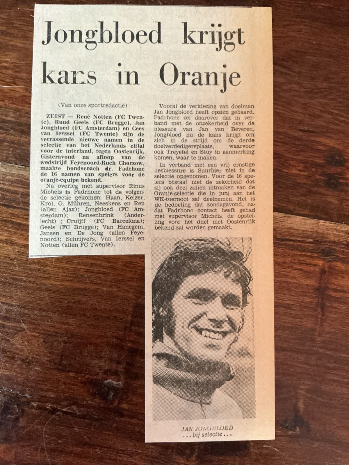 Voetbal krantenartikel Jongbloed kans in Oranje maart 1974, Ophalen of Verzenden, Knipsel(s)