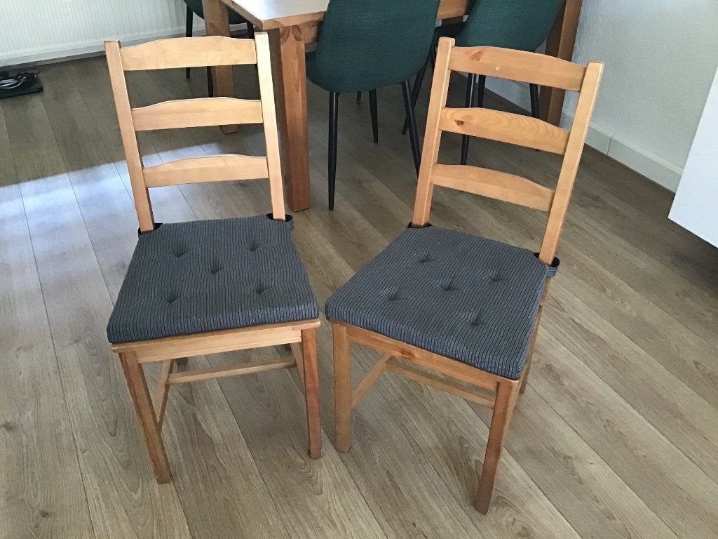 Stoelen van ikea, Ophalen, Twee, Bruin, Zo goed als nieuw