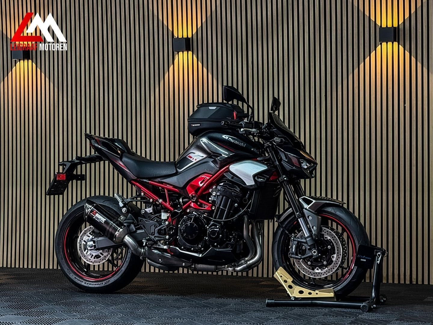 KAWASAKI Z900 PERFORMANCE - 2026 - Akrapovic - Tanktas -, 4 cilinders, 948 cc, Bedrijf, Onbekend