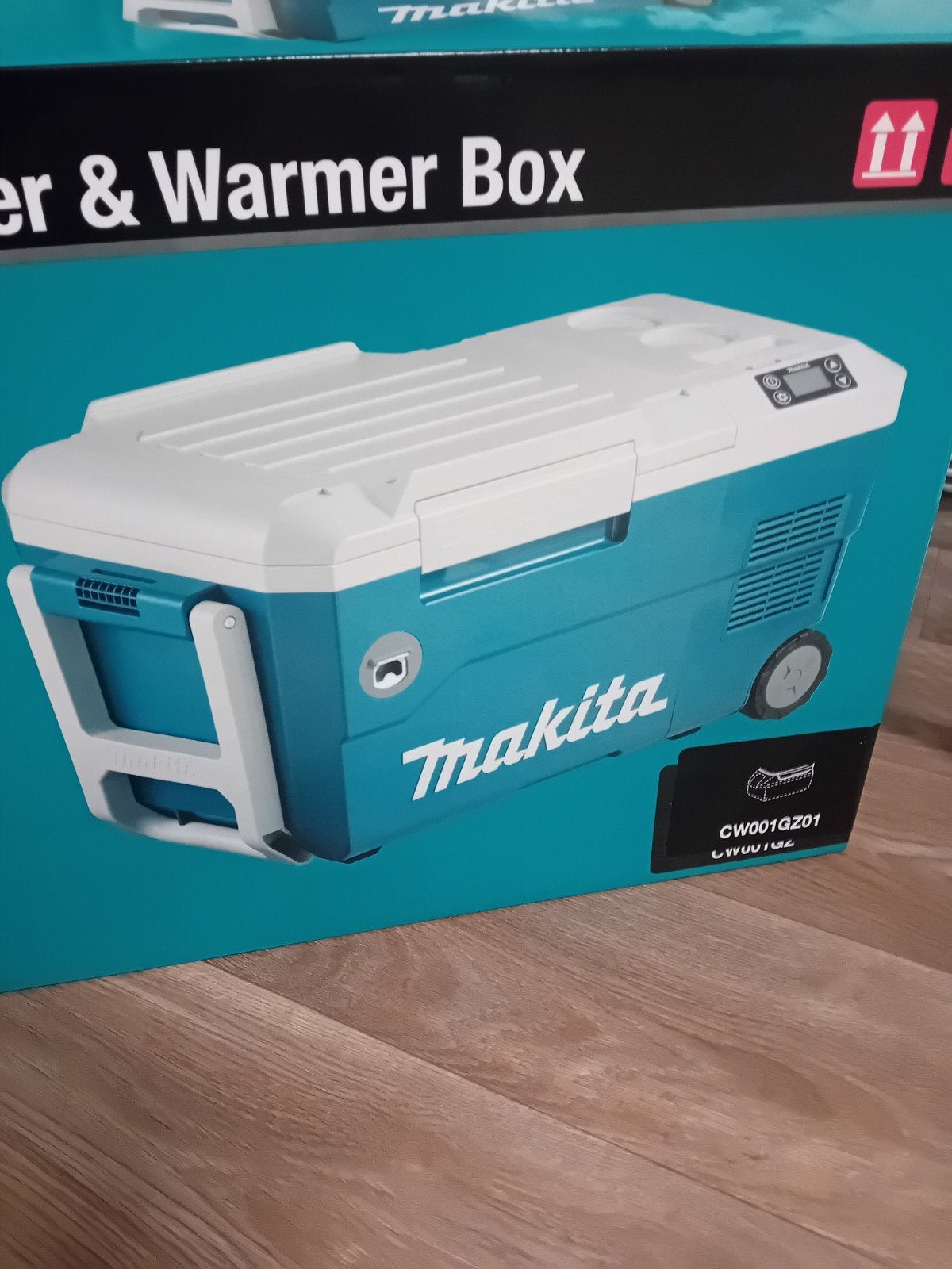 Te koop Makita koel en verwarmbox, Ophalen, Nieuw, Koelbox, Elektrisch