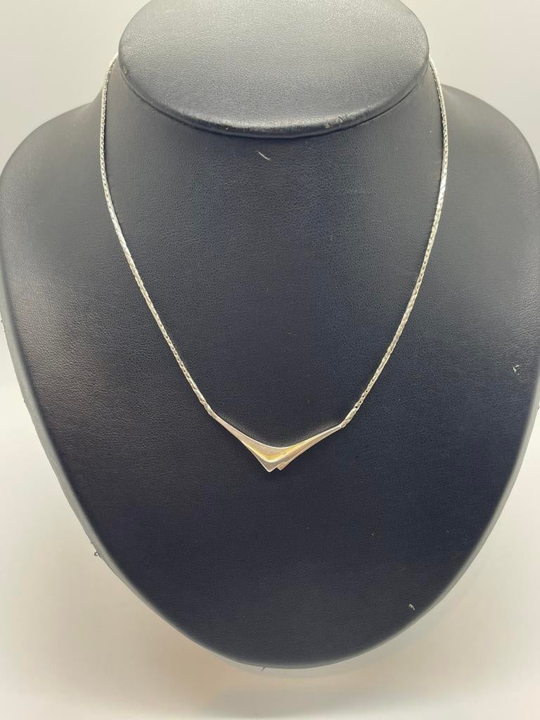 D242 Prachtige zilveren ketting bicolor hanger, Sieraden, Tassen en Uiterlijk, Kettingen, Met hanger, Ophalen of Verzenden, X