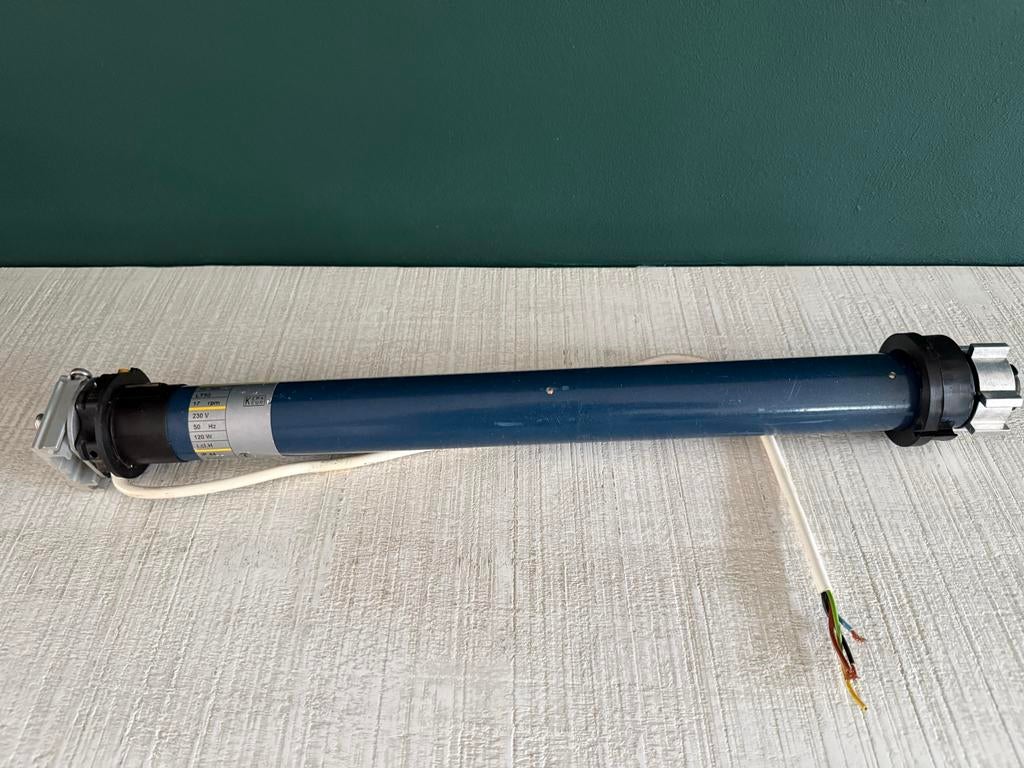 Somfy LT50 Rolluikmotor 10 Nm, 17 rpm, 230V, 120W, Ophalen, Gebruikt, Overige kleuren, Minder dan 100 cm