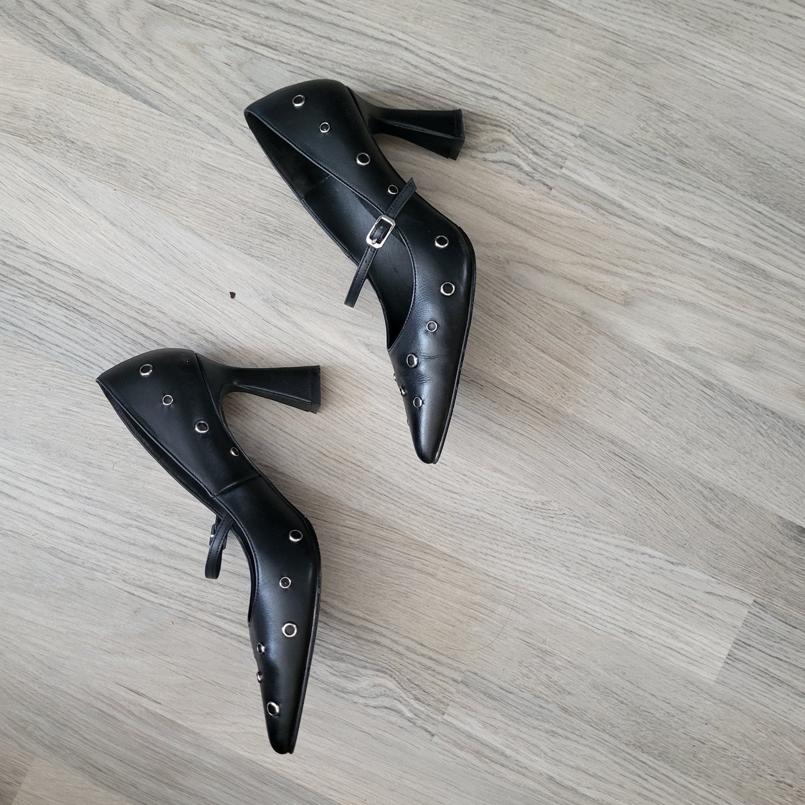 lodi pumps maat 39, Kleding | Dames, Ophalen of Verzenden, Zo goed als nieuw, Zwart