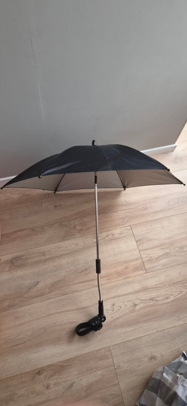 Kinderwagen parasol zwart met flexibele bevestiging, Ophalen, Gebruikt, Zwart