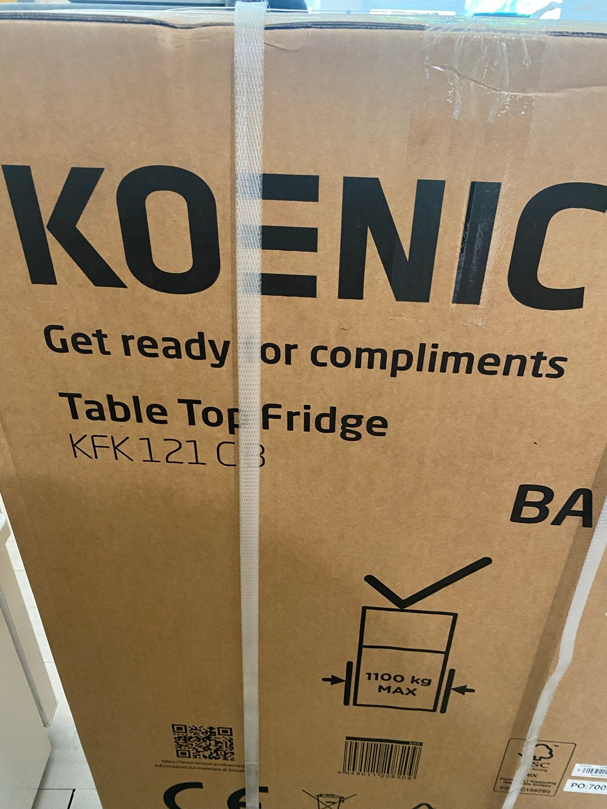 KOENIC KFK 121 C B - 95 L Tafelmodel Koelkast Zwart, 75 tot 100 liter, Nieuw, 45 tot 60 cm, Met vriesvak