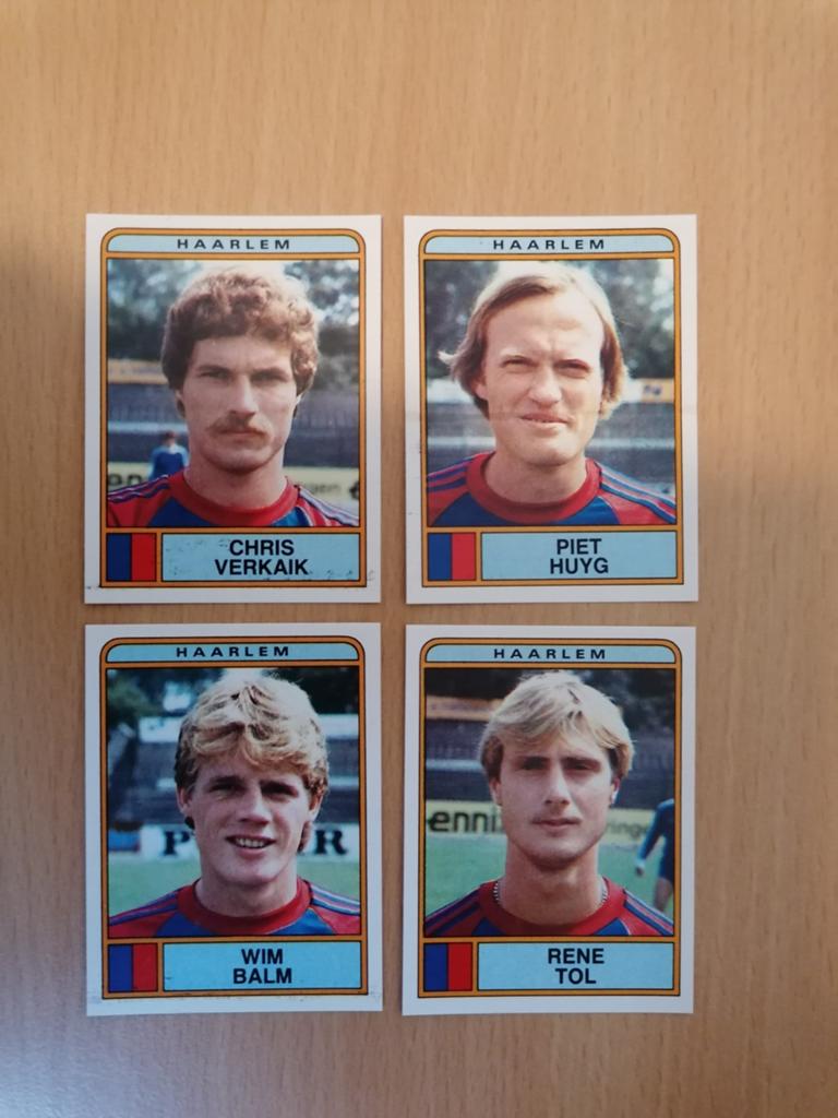 Panini Voetbal 84 Haarlem 4x., Ophalen of Verzenden, Zo goed als nieuw, Ajax, Poster, Plaatje of Sticker