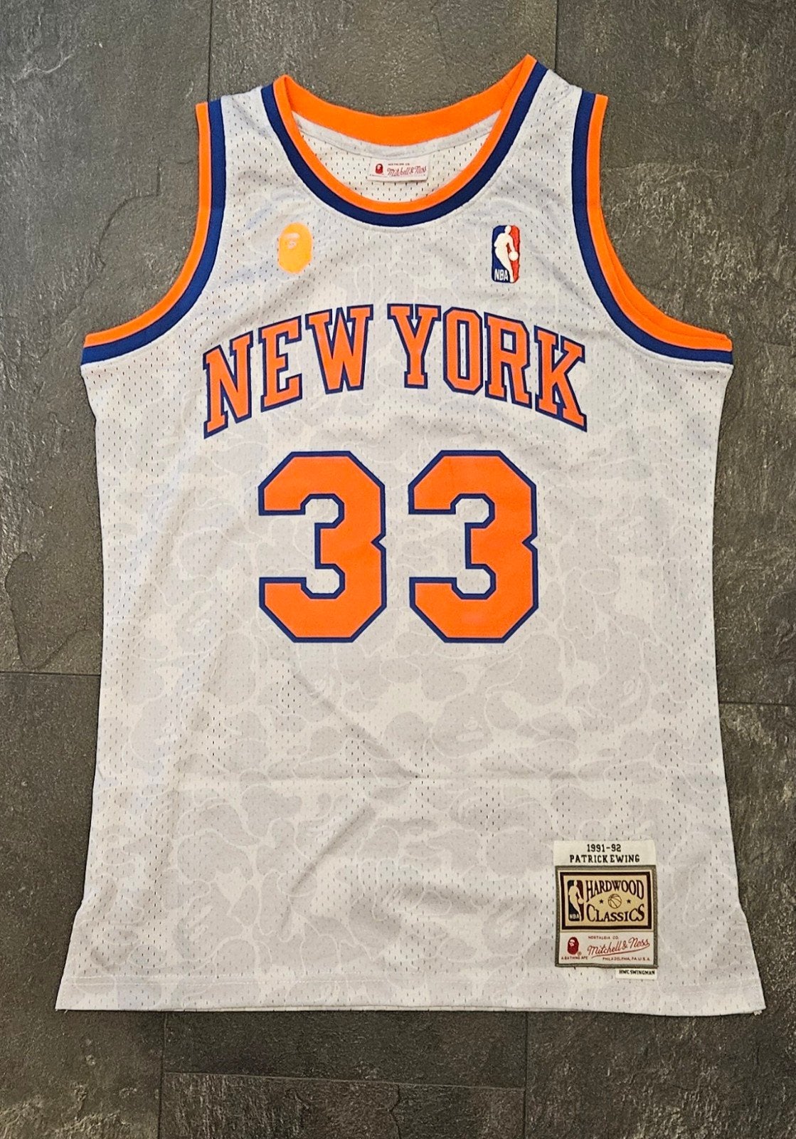 BAPE x Mitchell & Ness Ewing Shirt, Ophalen of Verzenden, Zo goed als nieuw, Meerkleurig, BAPE x Mitchell & Ness