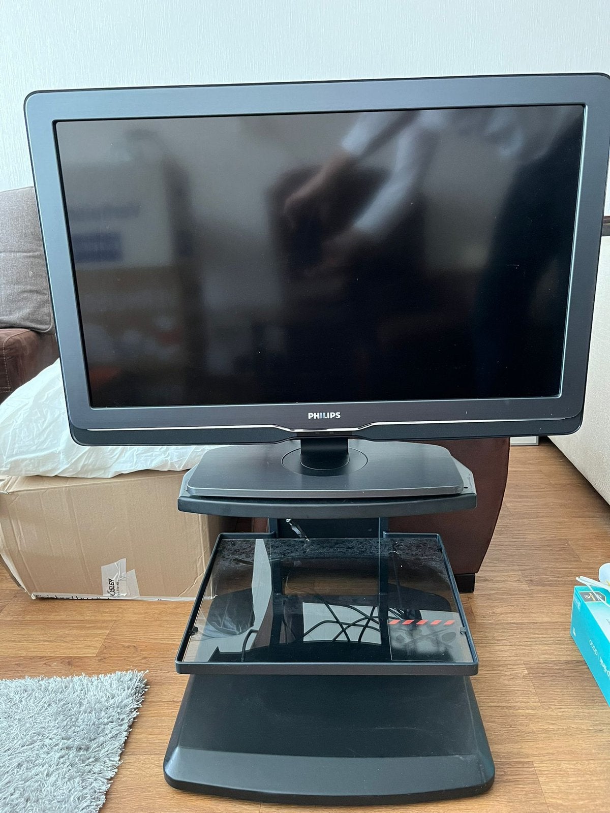 Philips breedbeeld Full HD LCD tv, Philips, LCD, Ophalen of Verzenden, Zo goed als nieuw