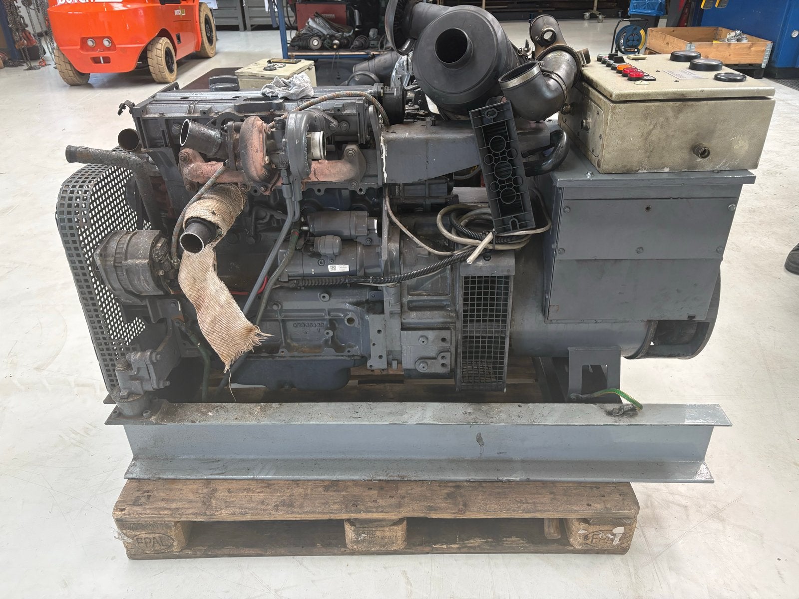 Deutz 4 cilinder - Leroy Somer generator, Ophalen