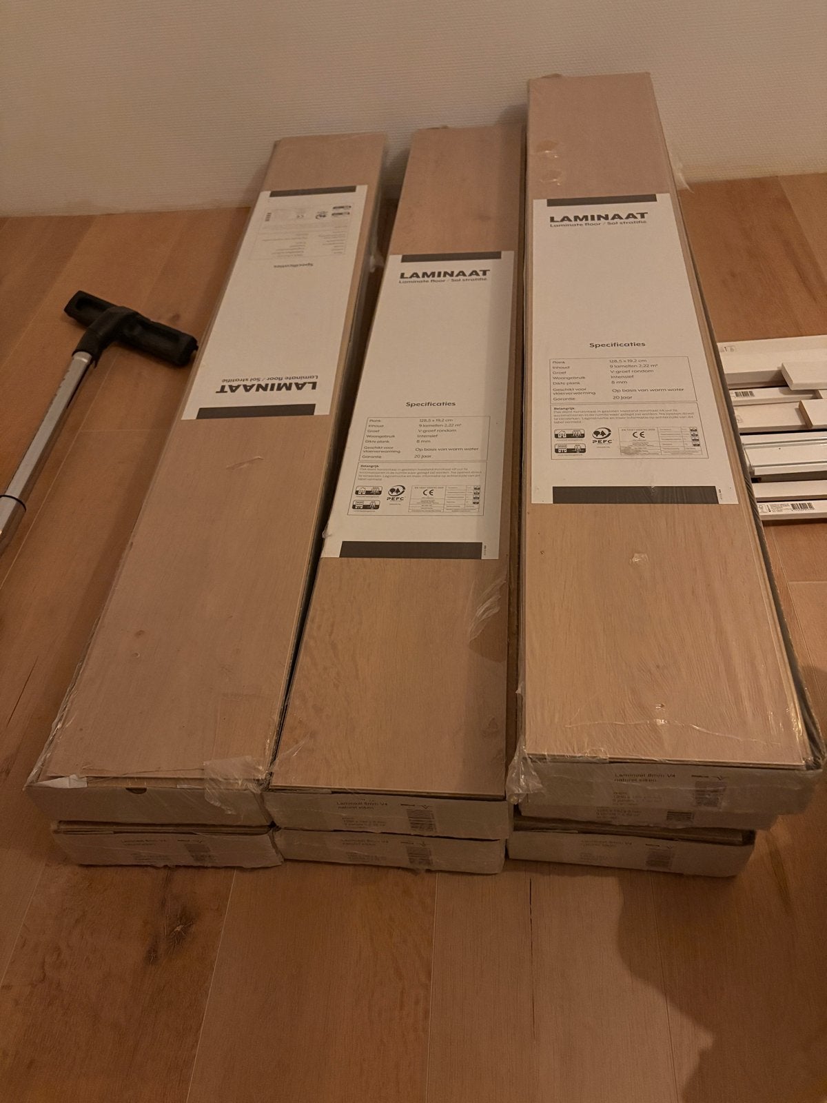 Laminaatvloer - 7 pakken (15,54 m²) - Nieuw, Ophalen, 50 tot 150 cm, Nieuw, 10 m² of meer