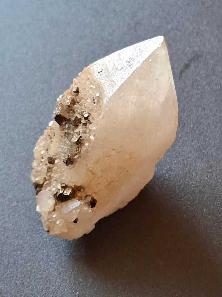 Large quartz, Ophalen of Verzenden, Zo goed als nieuw