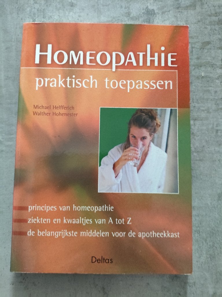 Homeopathie praktisch toepassen in nette staat, Ophalen of Verzenden, Zo goed als nieuw