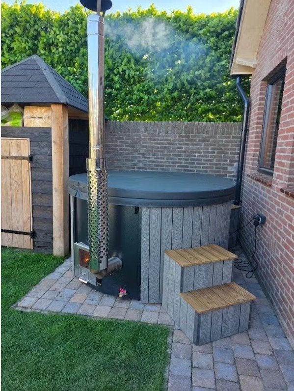 Hottub met interne kachel en WPC ombouw, Contact@mobi-tub.nl, Overige typen, Nieuw, Ophalen of Verzenden
