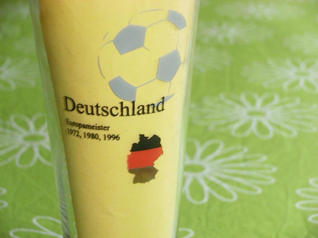 Warsteiner - Deutschland Europameister 1972 - 1980 - 1996, Ophalen of Verzenden, Zo goed als nieuw, Glas of Glazen, Overige merken