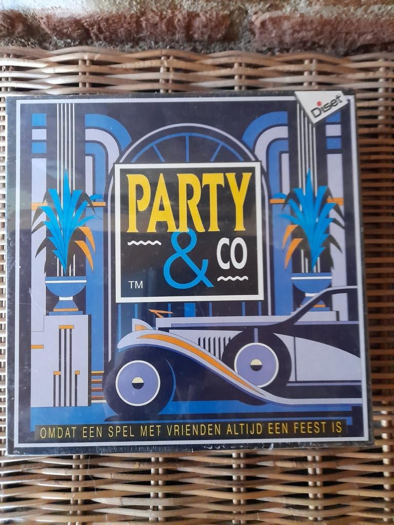 Spel   Party & Co nieuw in de verpakking, Vijf spelers of meer, Ophalen of Verzenden, Nieuw, Diset