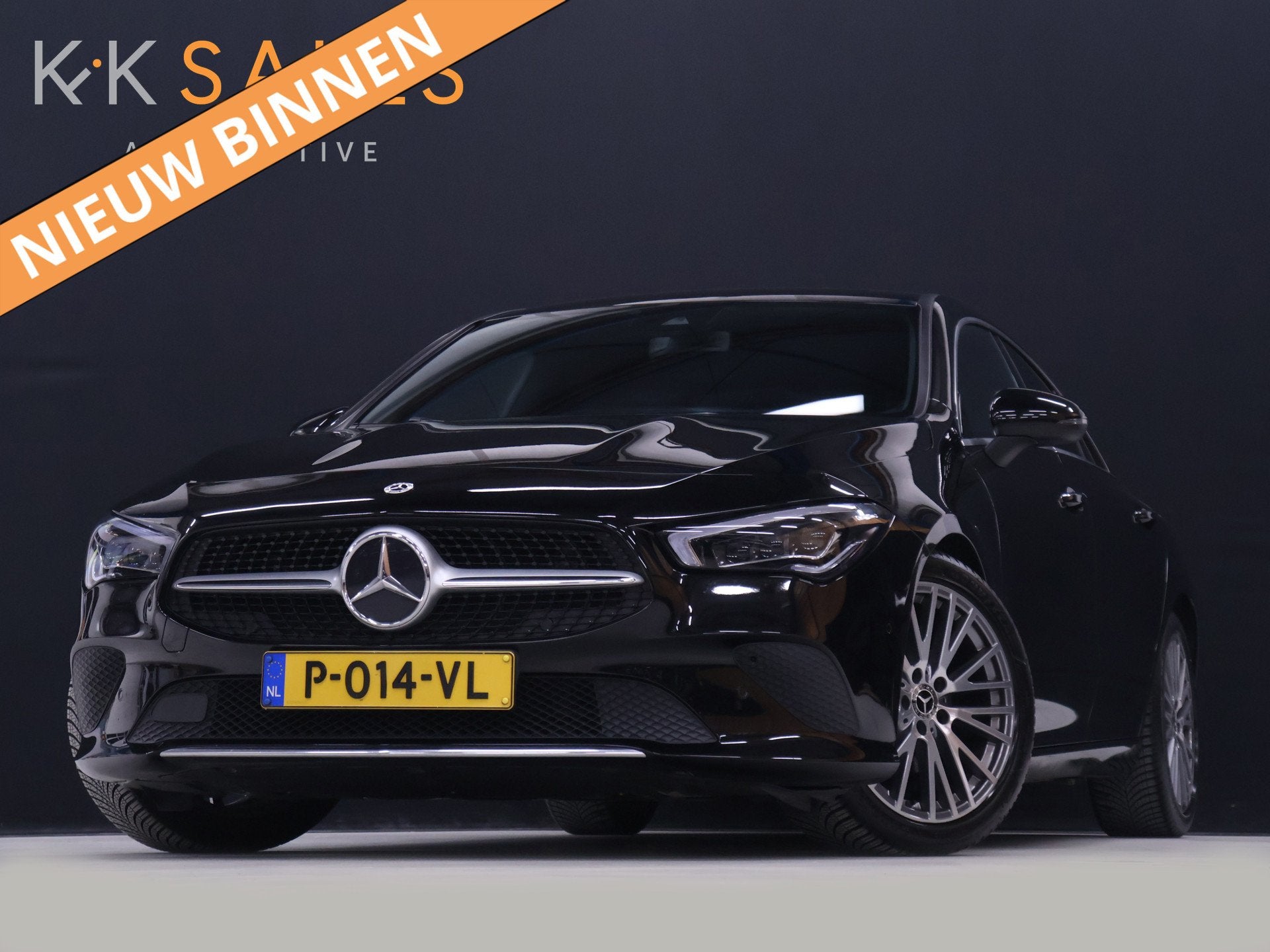 Mercedes-Benz CLA-Klasse 180 Business Luxury [SFEERVERLICHTI, Auto's, Mercedes-Benz, CLA, Gebruikt, 4 cilinders, Zwart