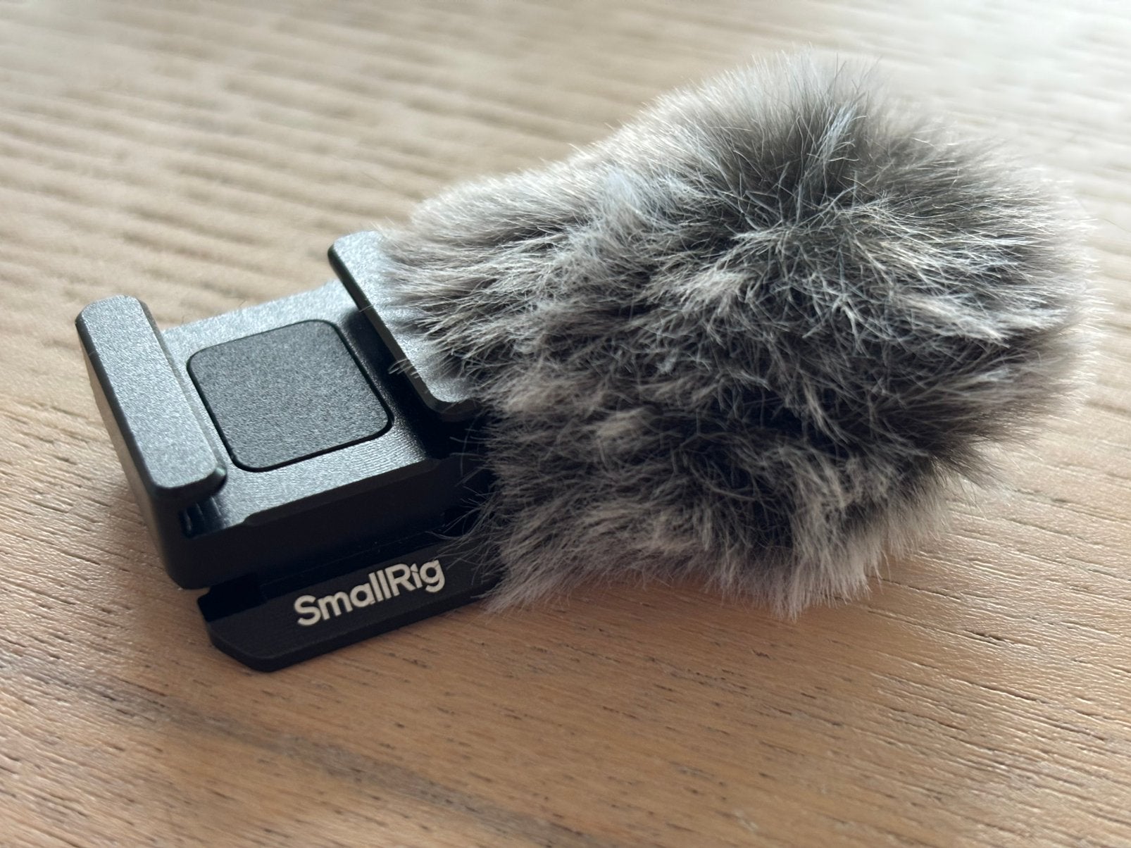 Windmuf met cold shoe voor Canon Powershot V1, Audio, Tv en Foto, Fotografie | Flitsers, Ophalen of Verzenden, Zo goed als nieuw