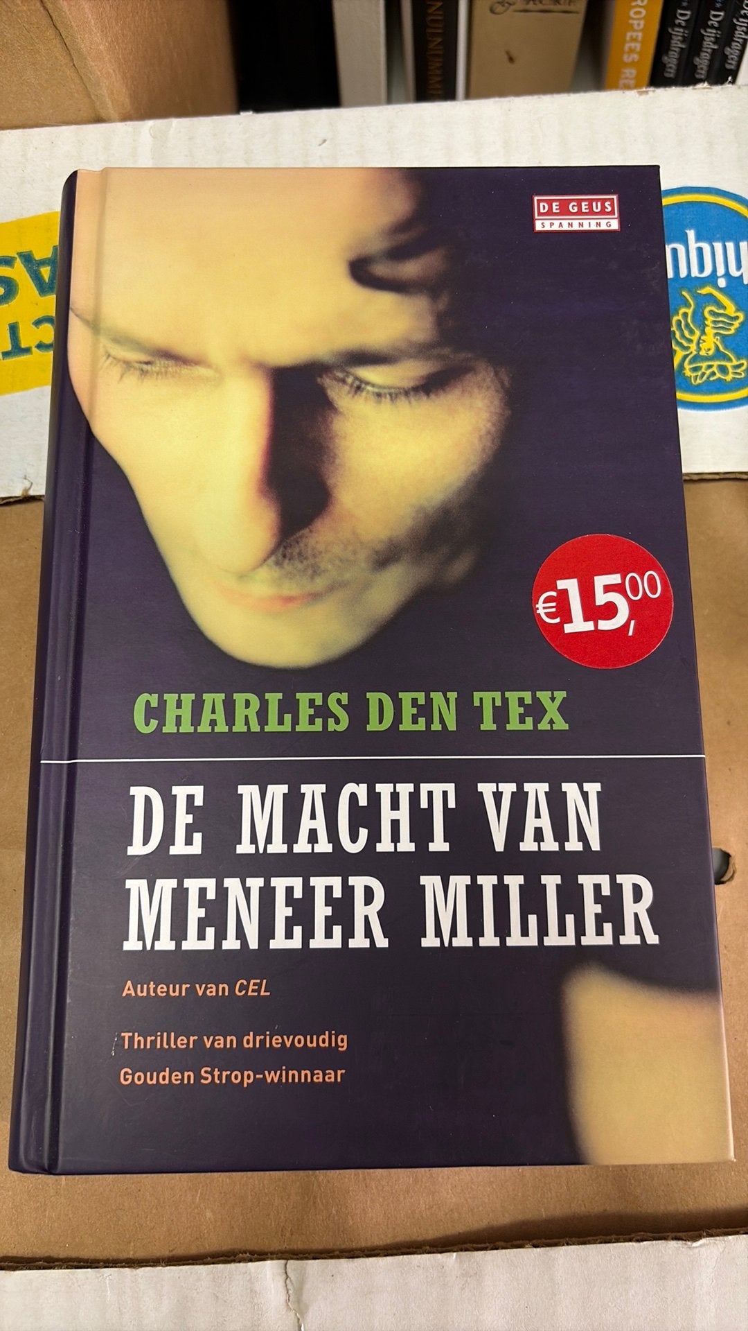 Charles den Tex - De macht van meneer Miller, Boeken, Detectives, Ophalen of Verzenden, Zo goed als nieuw, Charles den Tex