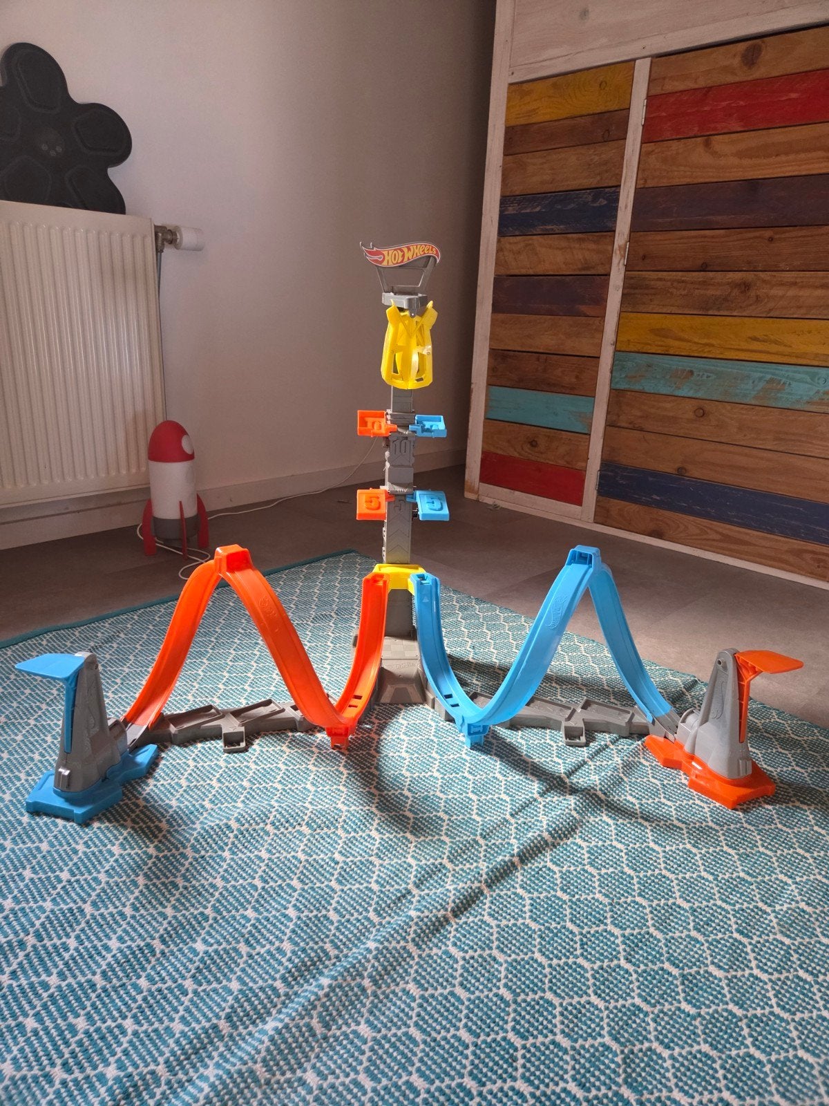 Hot Wheels Racebaan met Toren en Dubbele Loopings, Ophalen of Verzenden, Gebruikt, Handmatig, Hot Wheels