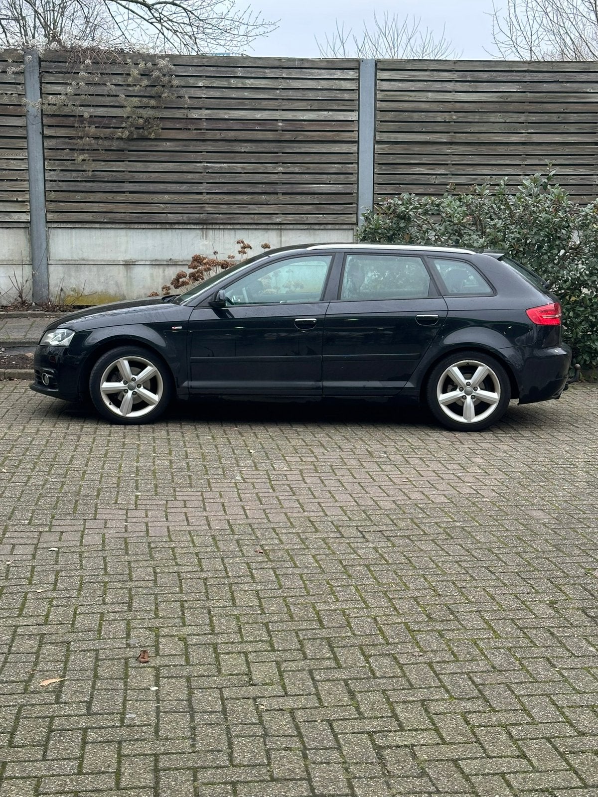 Chaffeur koerier 24-7