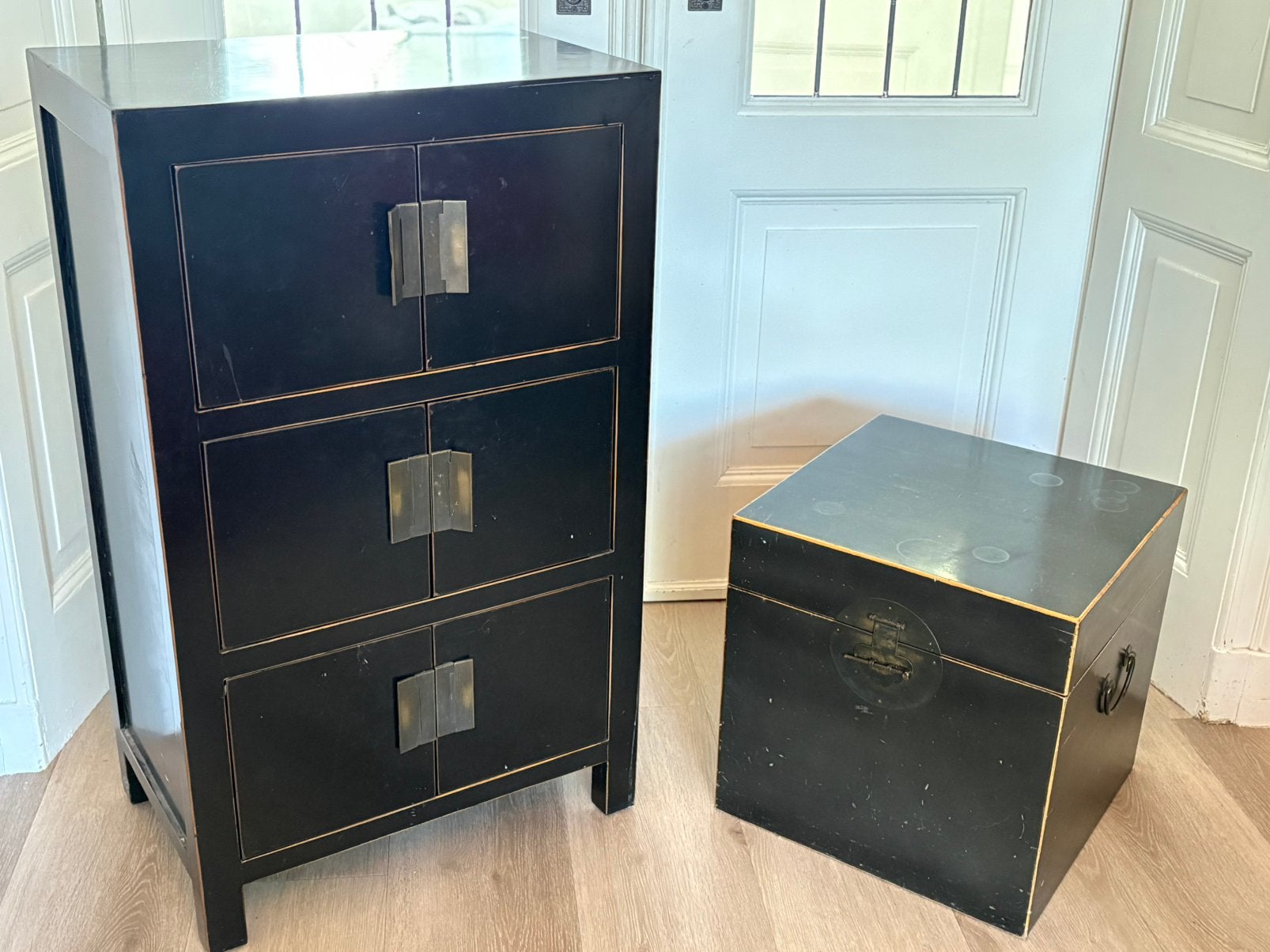 stoere zwarte vintage opbergkast met bijpassende opbergkist, Huis en Inrichting, Ophalen, Zo goed als nieuw, 45 tot 65 cm, 70 cm of meer