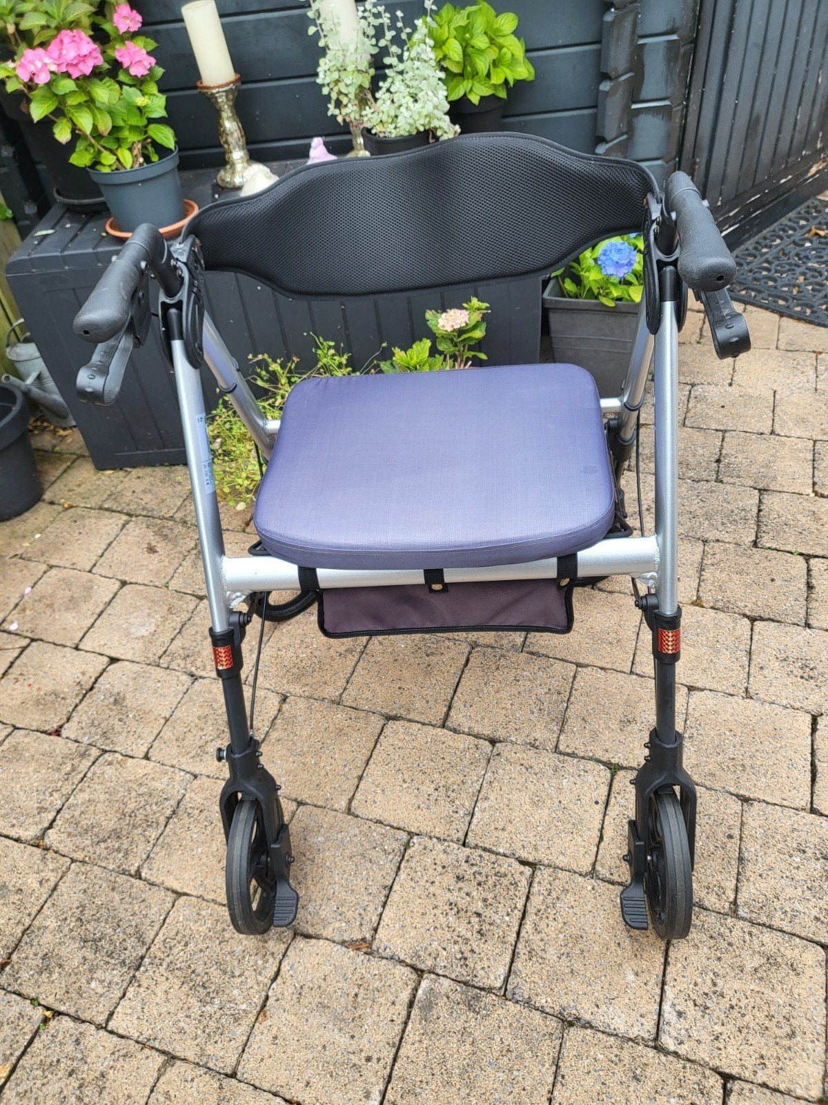 Extra brede rollator., Ophalen of Verzenden