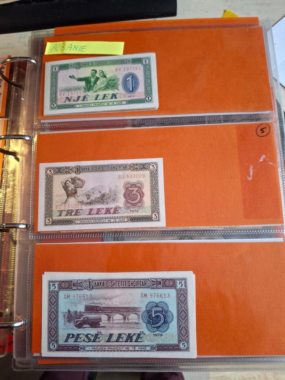5 Albanese bankbiljetten - Diverse waarden, Ophalen of Verzenden, Overige landen, Setje