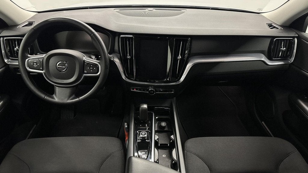 Volvo V60 2.0 B3 Momentum Business ECC NAVI CAMERA CARPLAY L, Stof, 4 cilinders, Automatische klimaatregeling, Origineel Nederlands