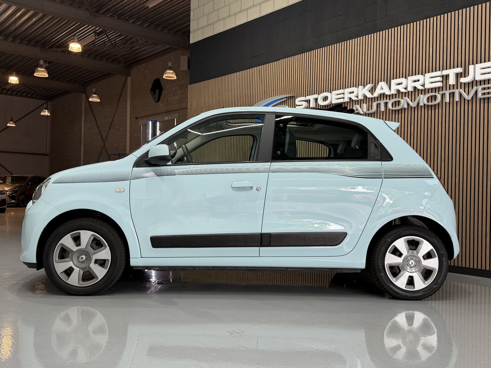 Renault Twingo 1.0 SCe 70pk Expression | Airco | Cabrio dak, Gebruikt, 840 kg, Handgeschakeld, 3 cilinders