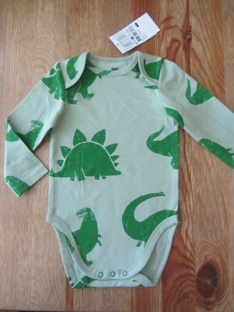 Nieuw groen rompertje met dino's Hema maat 62-68, Kinderen en Baby's, Babykleding | Maat 62, Nieuw, Jongetje, Nacht- of Onderkleding